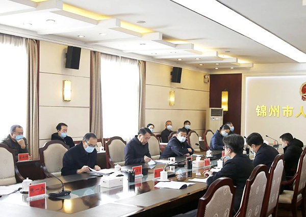 市政府聽取人大代表、政協(xié)委員對(duì)《政府工作報(bào)告》的意見和建議